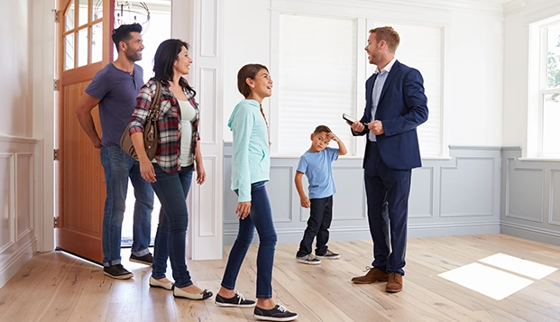 Çandarlı Emlakçı